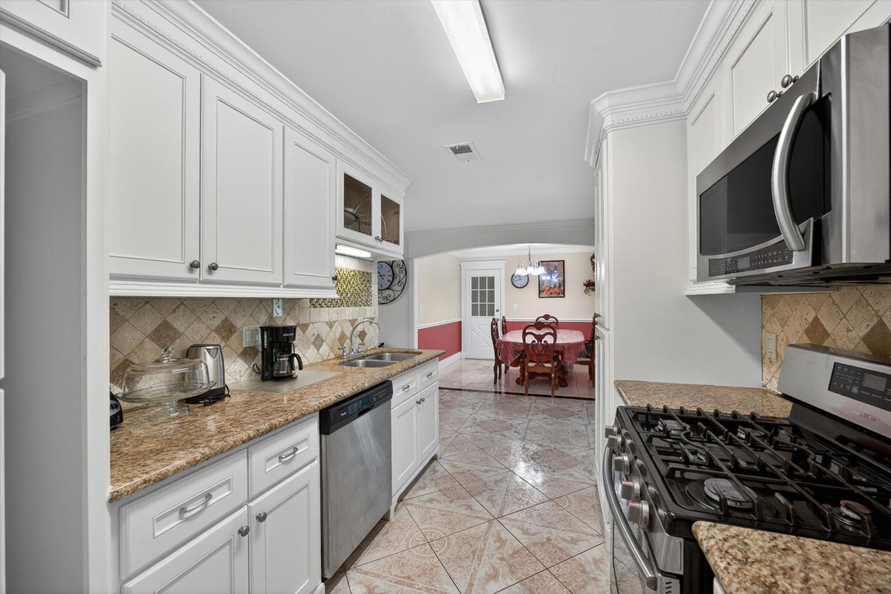 1313 Plymouth Street, Pasadena, TX 77502 1313 Plymouth Street, Pasadena, TX 77502