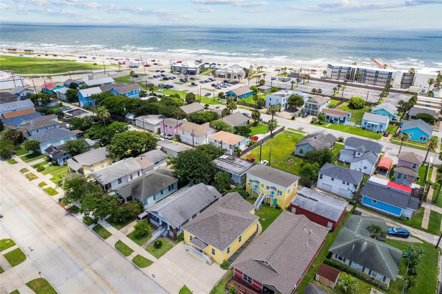 Property photo for 3619 Avenue S, Galveston, TX
