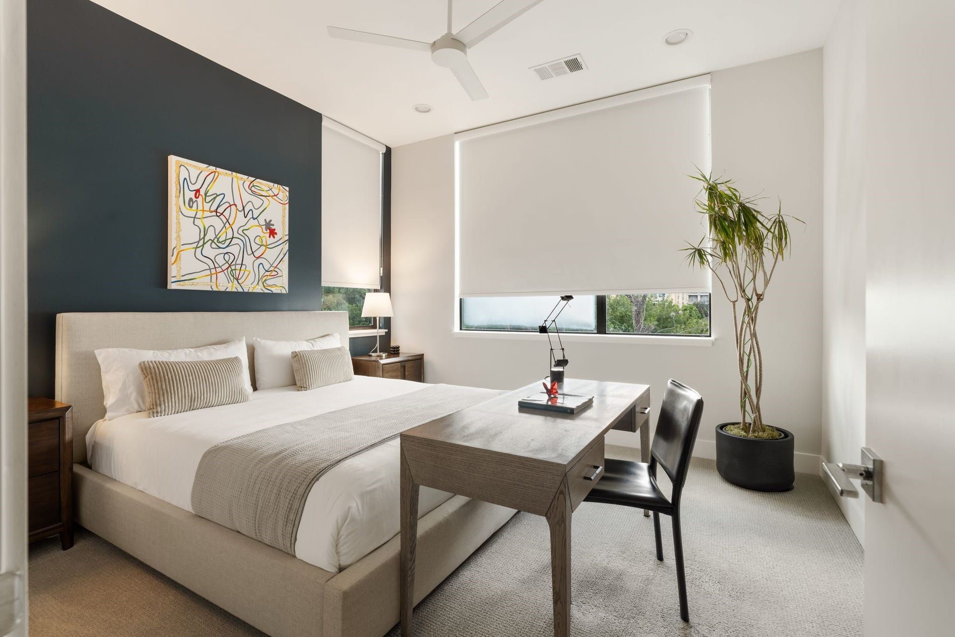 2622 Greenbriar Drive, Houston, TX 77098 Versatile fourth bedroom with eastern exposure and beautiful morning light, currently arranged as a guest room and home office with its own private en suite bath.