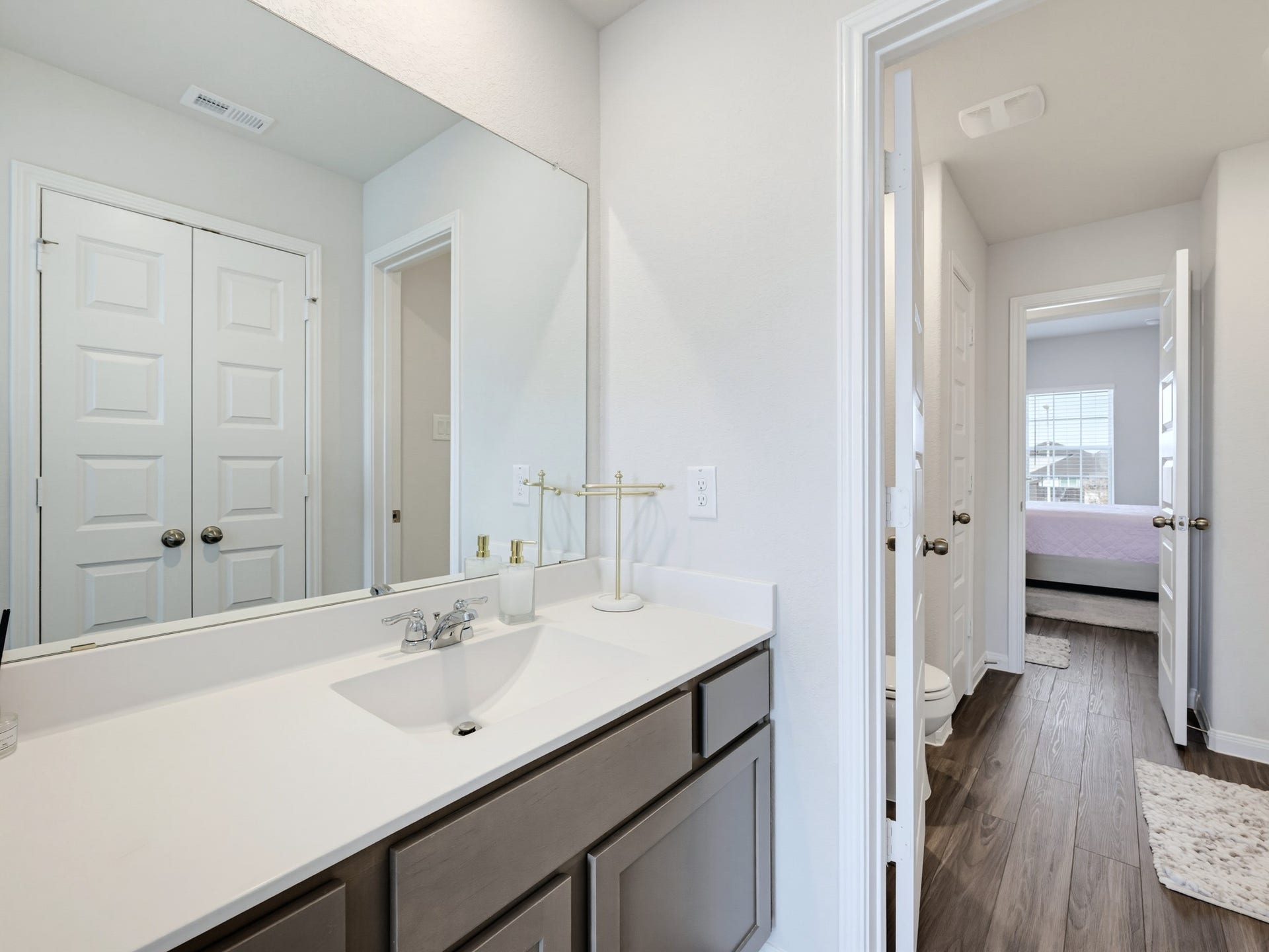 Jack & Jill Bathroom