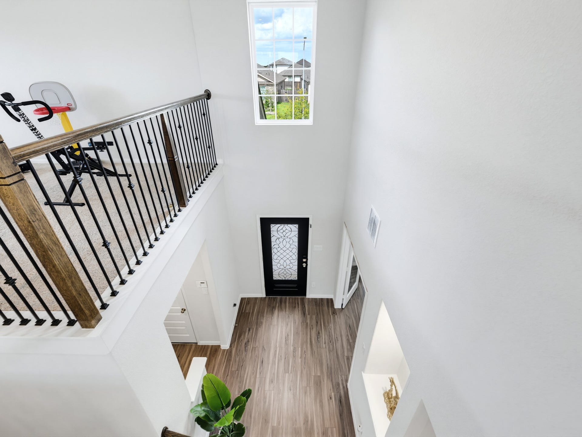And also have a view to the front door. Notice all the natural light that comes from the window.