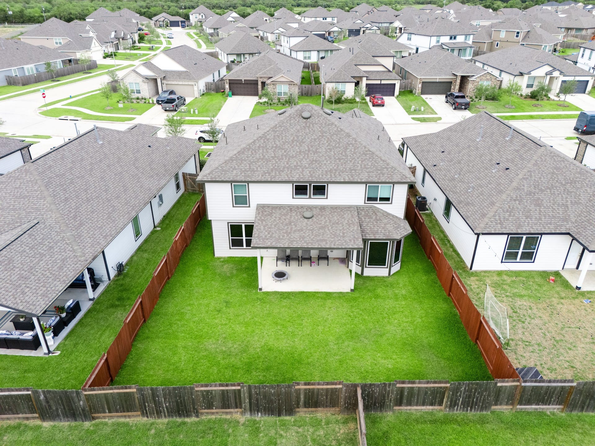 3017 Chestnut Lane, Brookshire, TX 77423