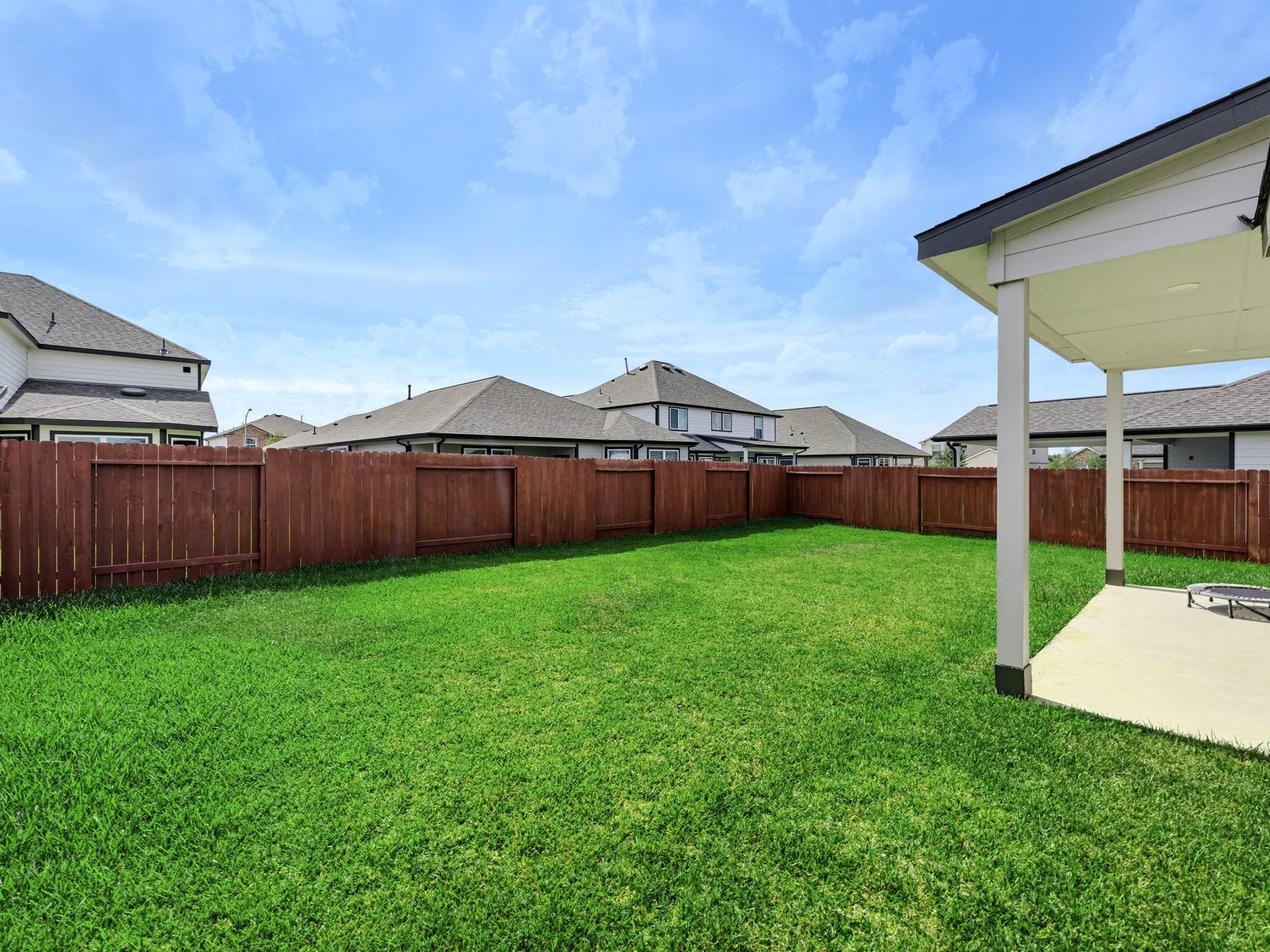 3017 Chestnut Lane, Brookshire, TX 77423