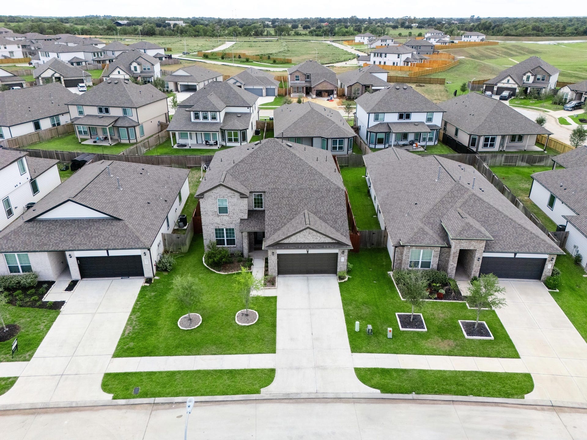 3017 Chestnut Lane, Brookshire, TX 77423