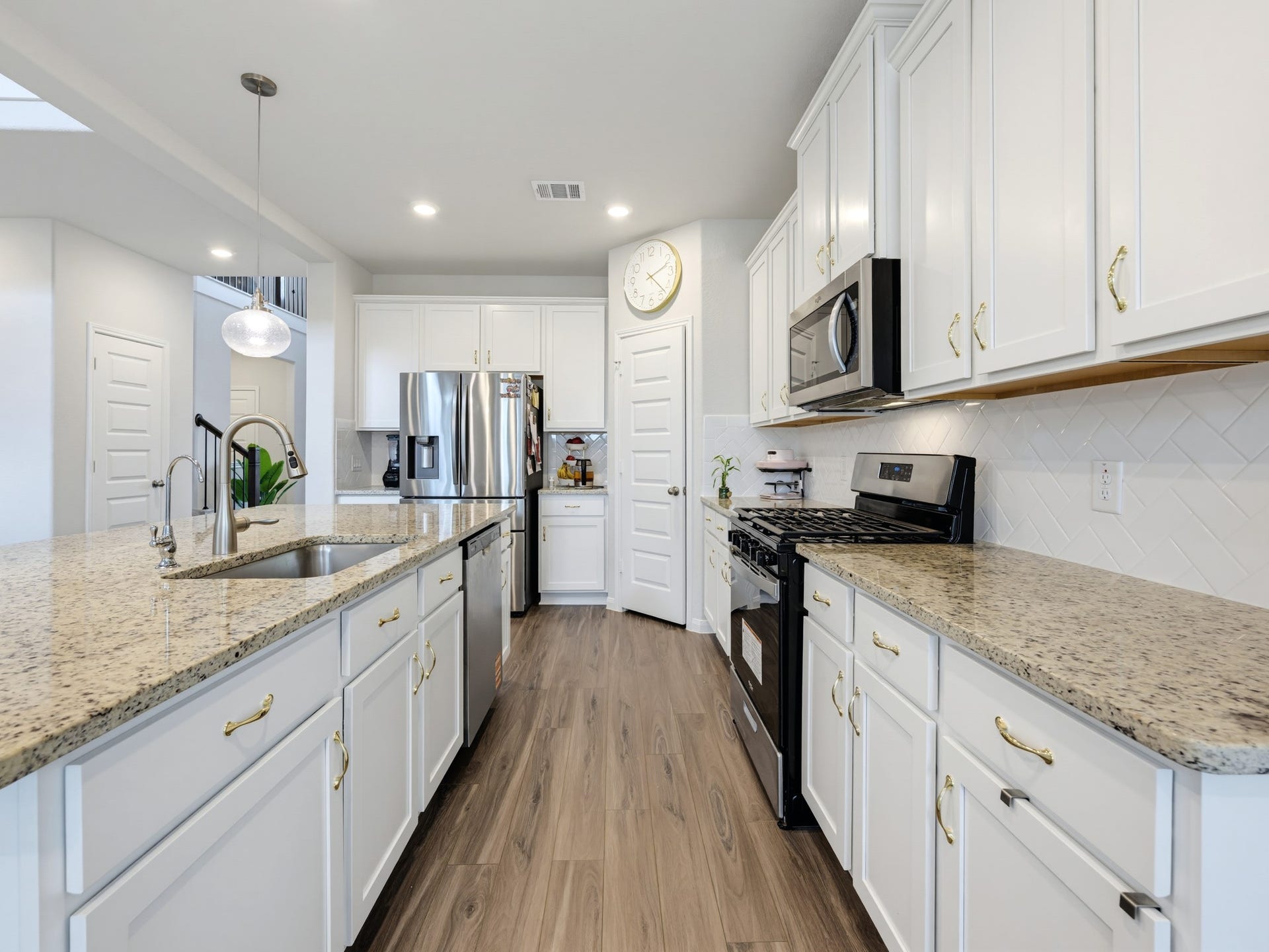 Spacious kitchen