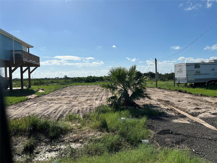 Property photo for 632 18th Street, San Leon, TX