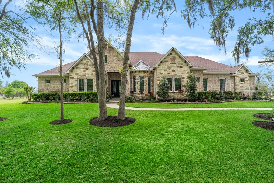 Property photo for 8522 Thornberry Hollow Court, Missouri City, TX