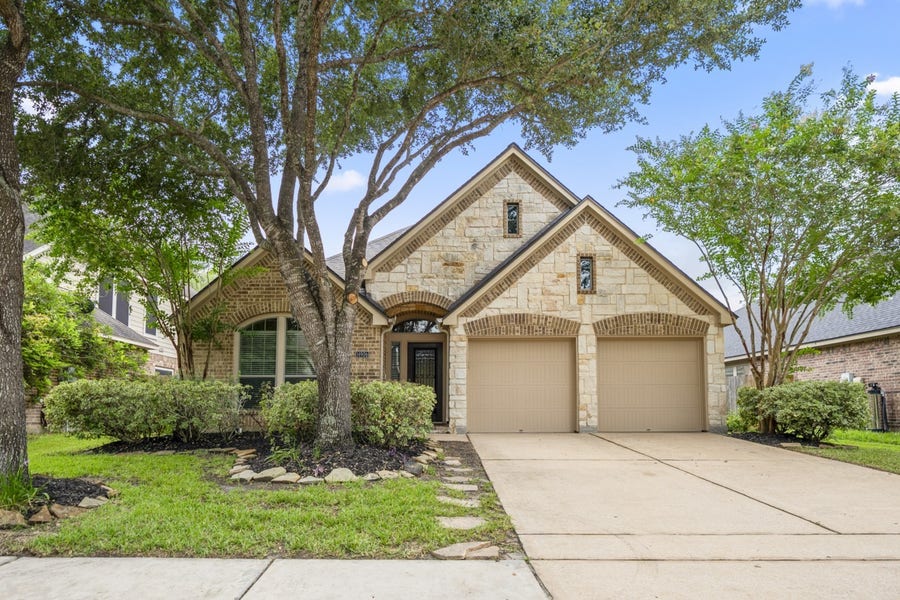 Property photo for 14906 Whispy Green Court, Cypress, TX