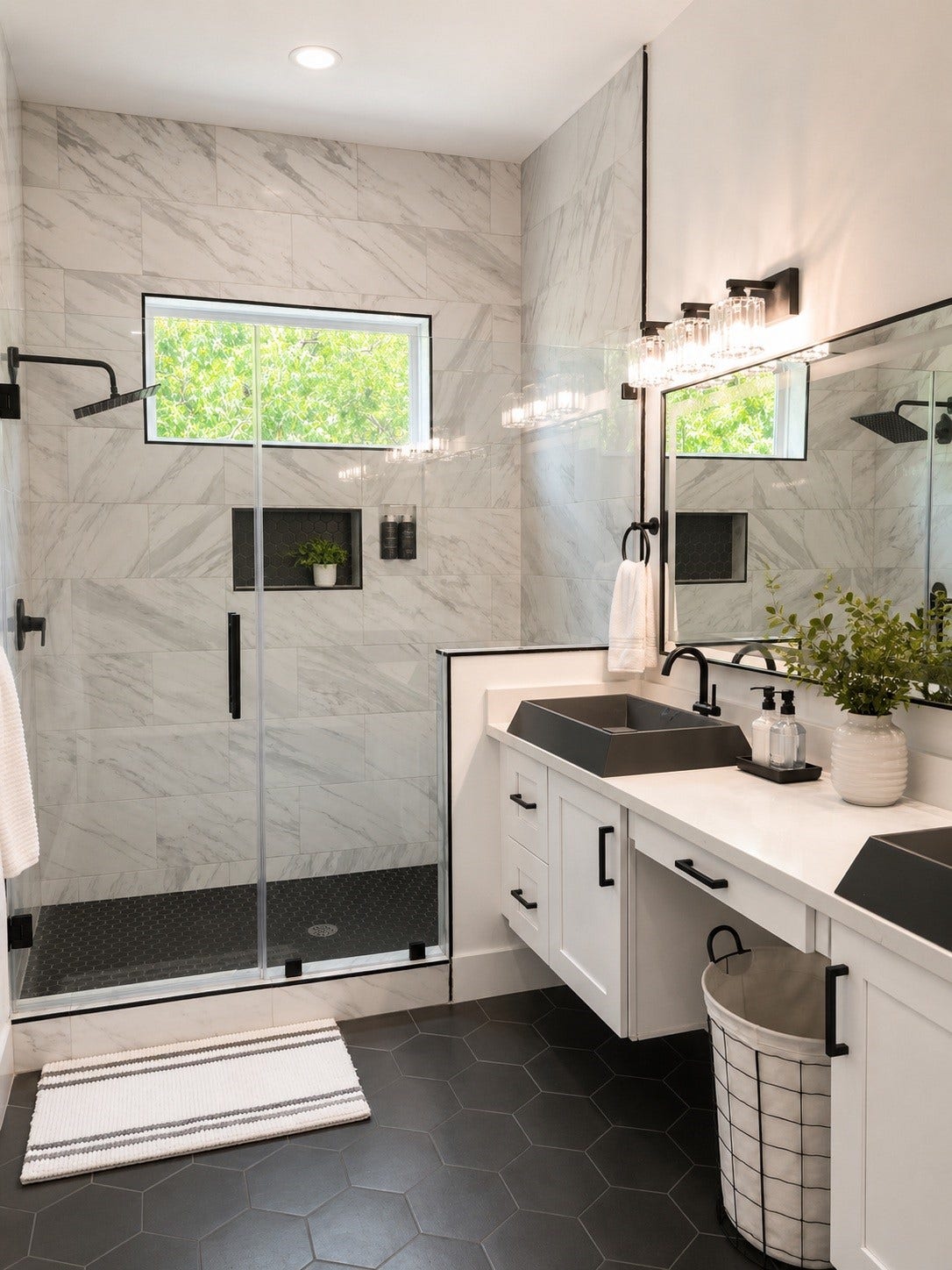 2807 Brailsfort Street, Houston, TX 77004 Primary Bath with double sinks