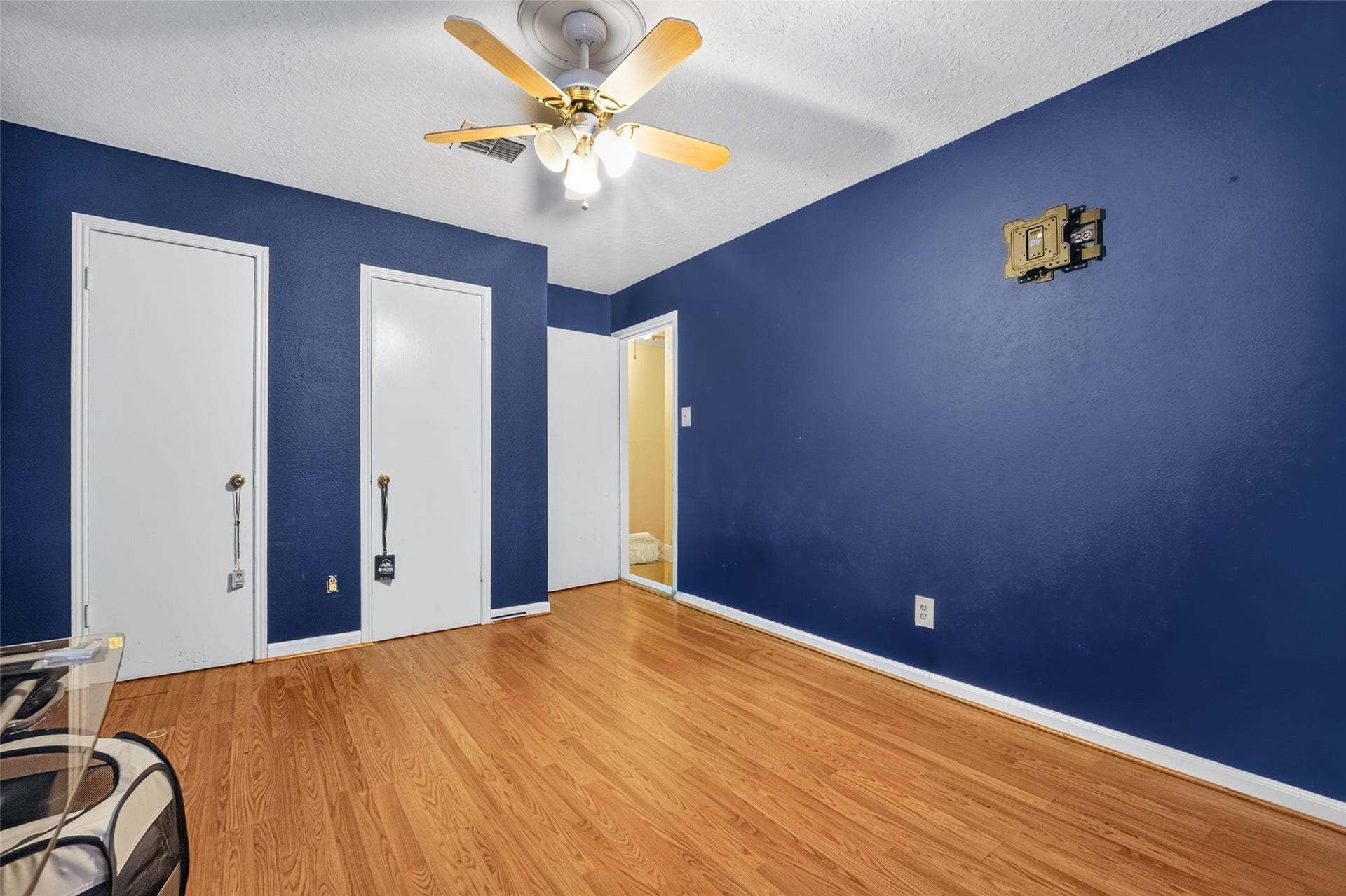 16211 Brinkwood Drive, Houston, TX 77090 16211 Brinkwood Drive, Houston, TX 77090