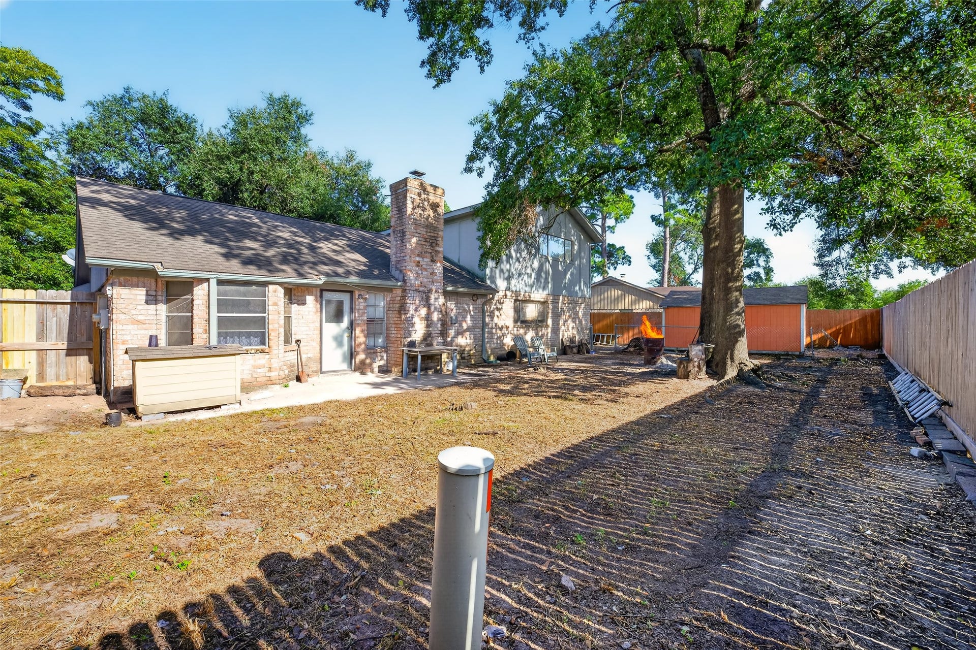 16211 Brinkwood Drive, Houston, TX 77090 16211 Brinkwood Drive, Houston, TX 77090