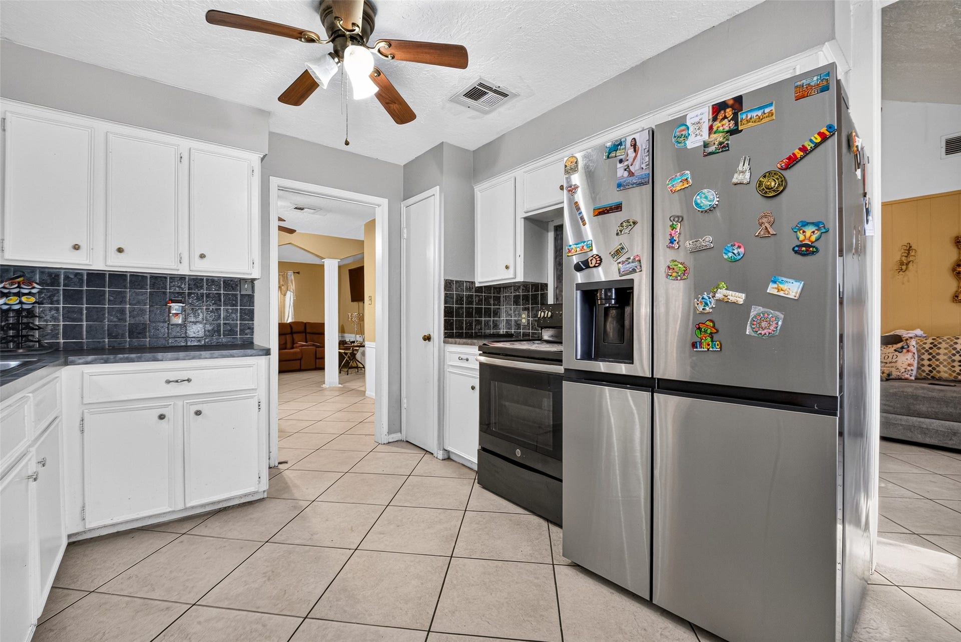 16211 Brinkwood Drive, Houston, TX 77090 16211 Brinkwood Drive, Houston, TX 77090