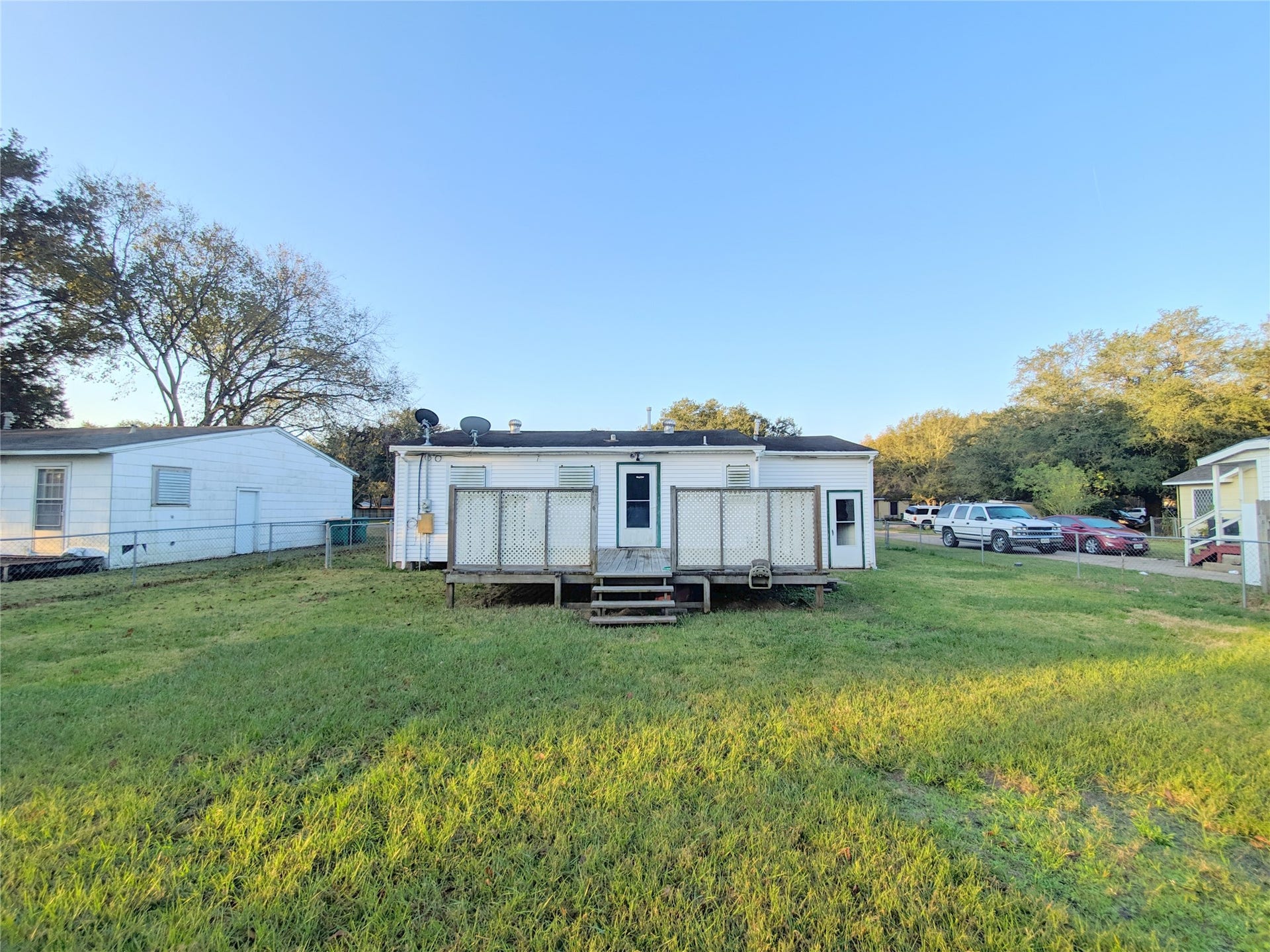 1717 Hawthorne Street, La Marque, TX 77568 1717 Hawthorne Street, La Marque, TX 77568