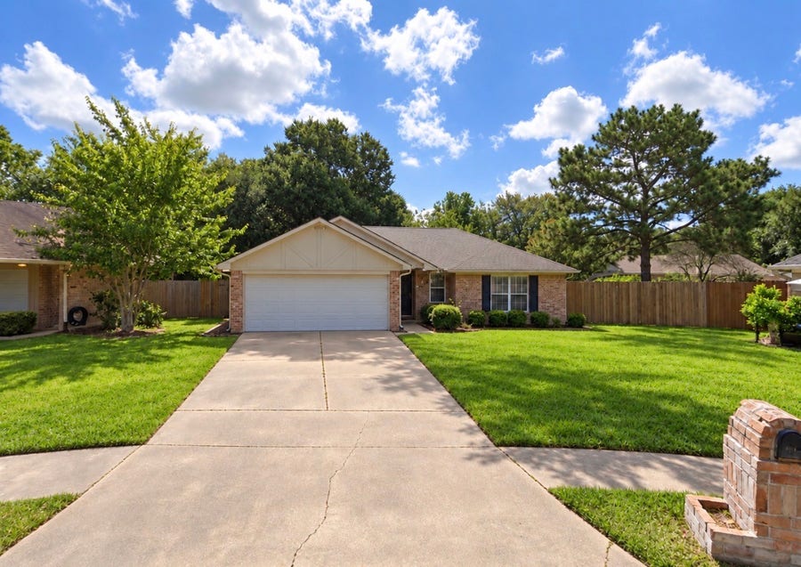 Property photo for 707 Conestoga Circle, Katy, TX