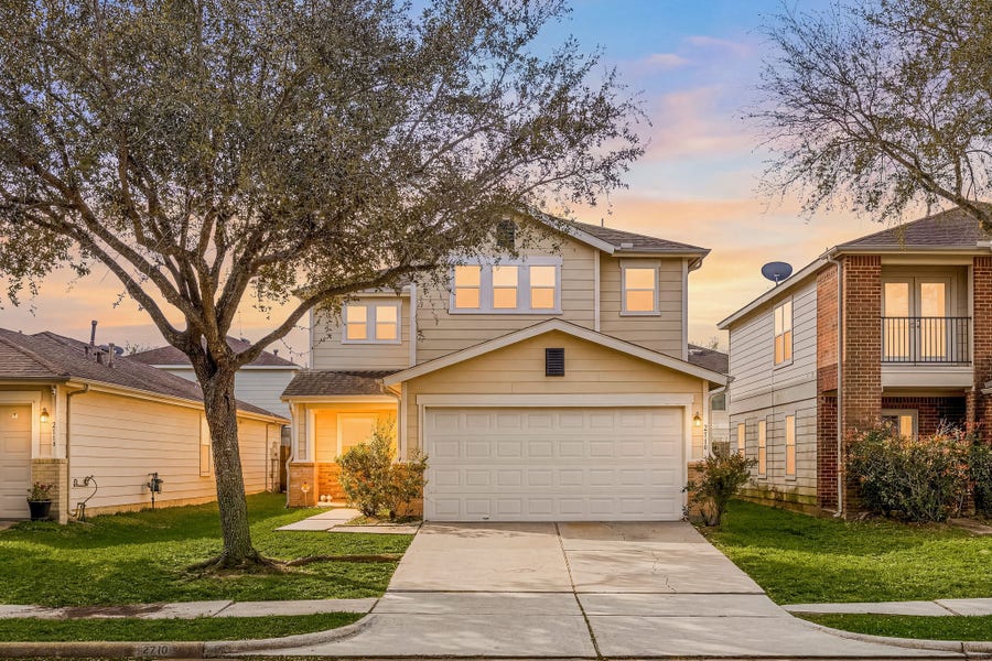 Property photo for 2710 Skyview Ridge Court, Houston, TX