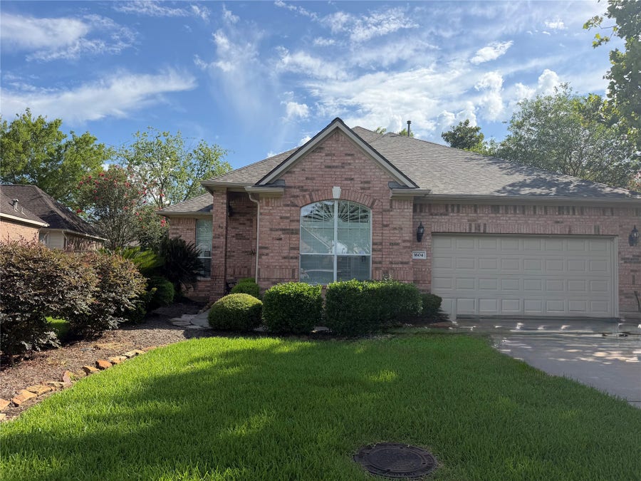 Property photo for 1604 N Venice Drive, Pearland, TX