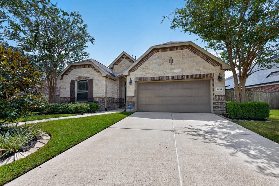 Property photo for 19511 Arbor Lodge Drive, Cypress, TX