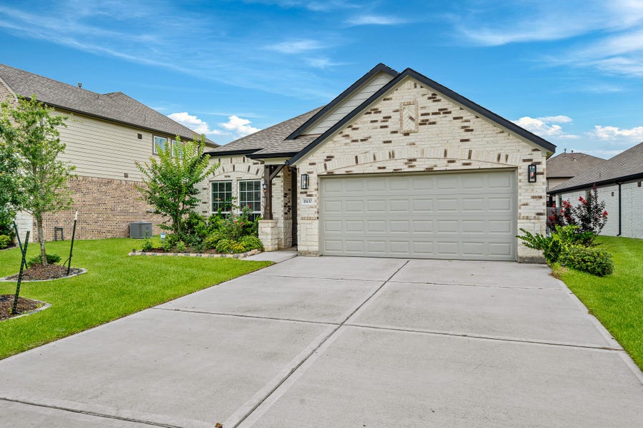 Property photo for 18430 Windy Knoll Way, Houston, TX