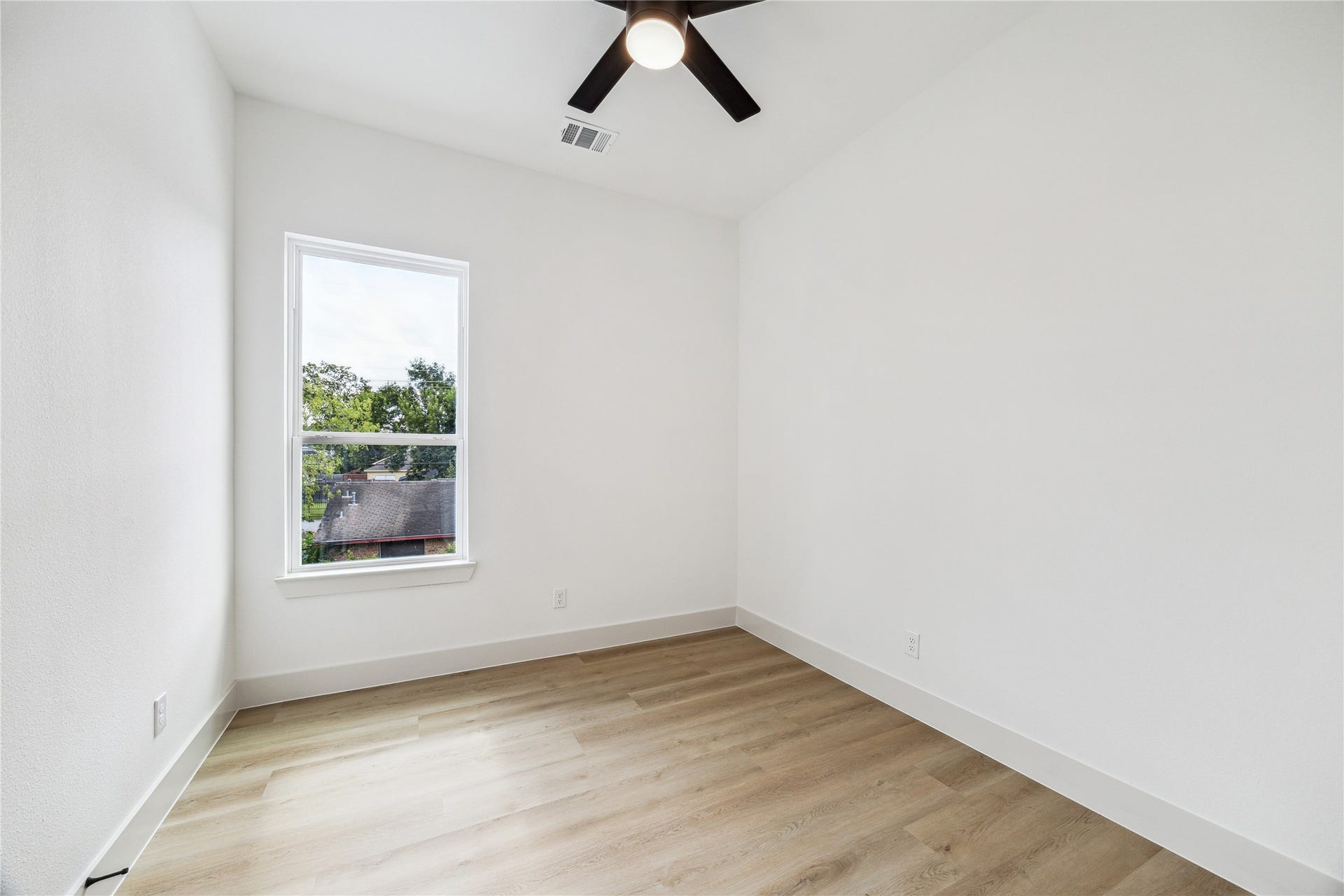 4415 Buck Street, #A/B, Houston, TX 77020 4415 Buck Street, #A/B, Houston, TX 77020