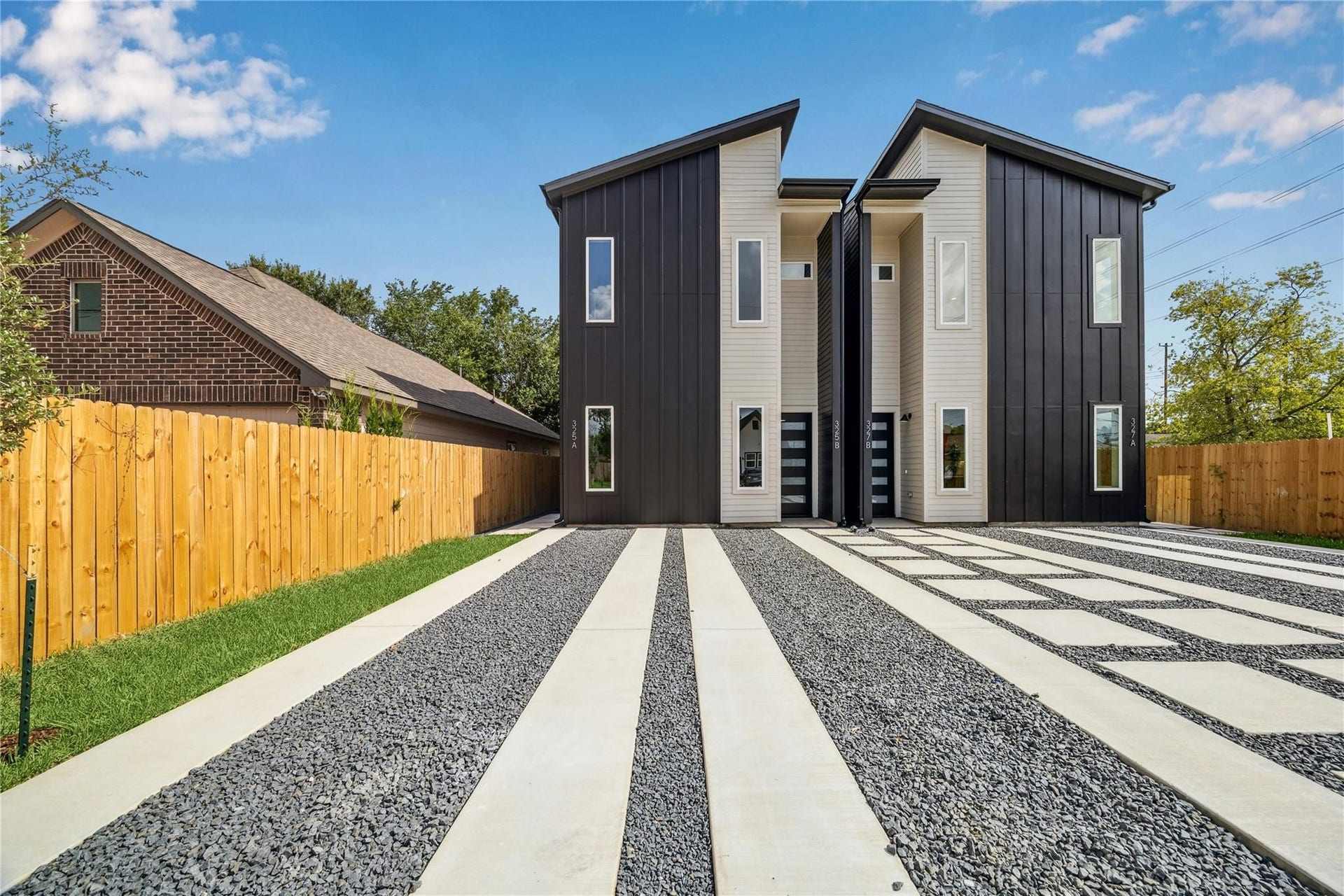 4415 Buck Street, #A/B, Houston, TX 77020 Private driveway providing convenient off-street parking and added privacy.