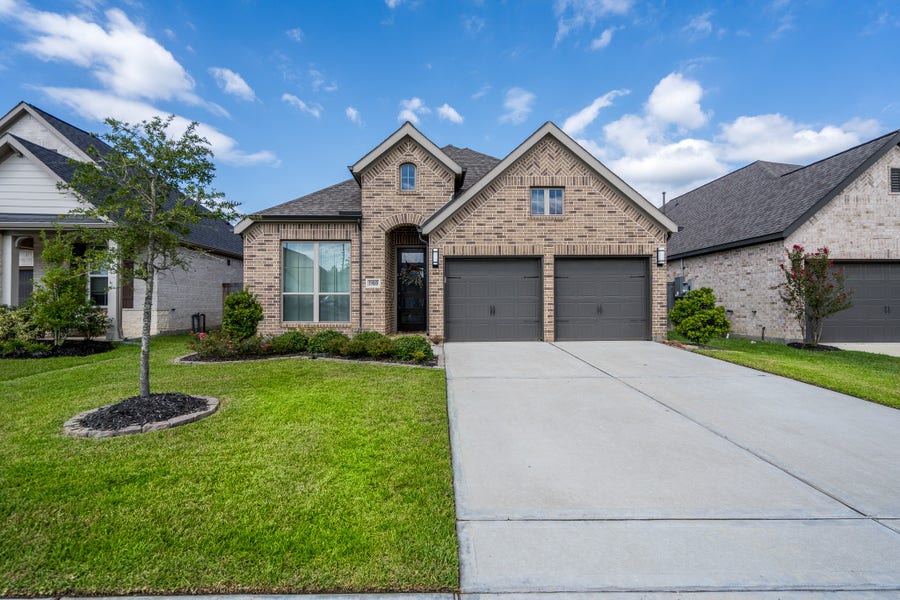 Property photo for 19810 Palomino Prairie Trail, Tomball, TX