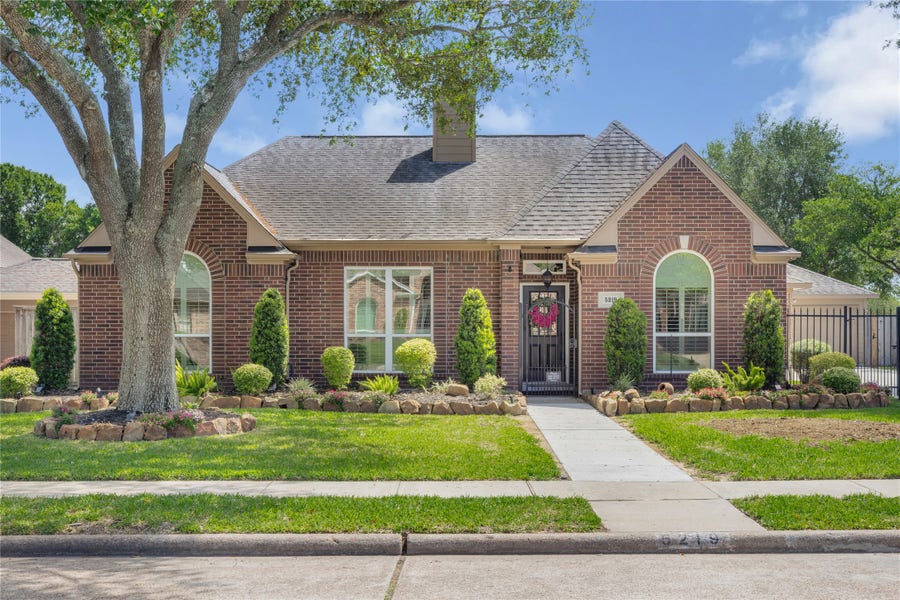 Property photo for 5219 Baywood Drive, Pasadena, TX