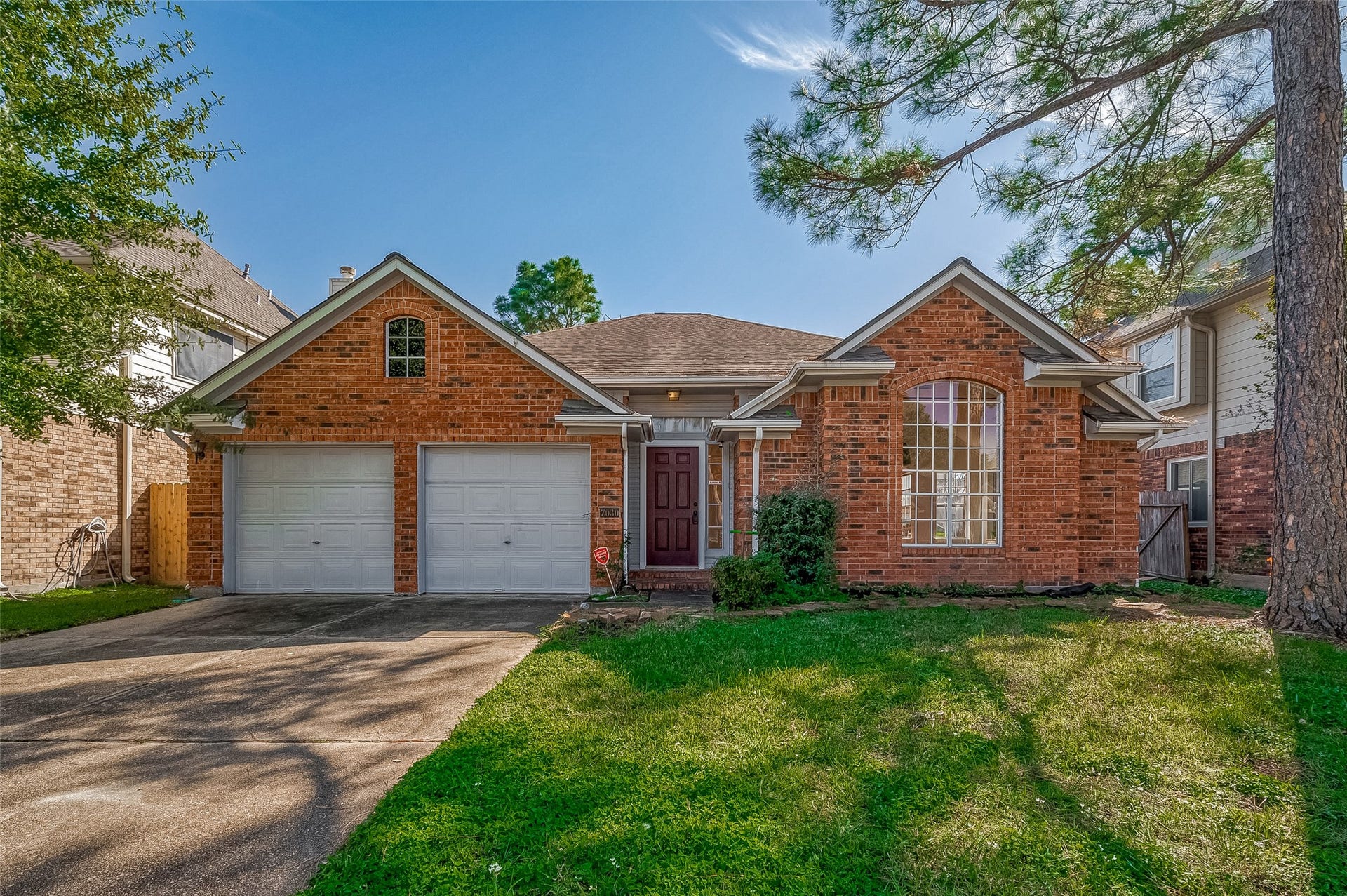 7030 River Garden Dr, Houston, TX 77095 Front of House