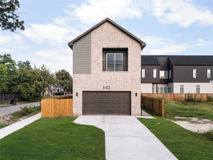 Property photo for 3412 Cortlandt Street, Houston, TX