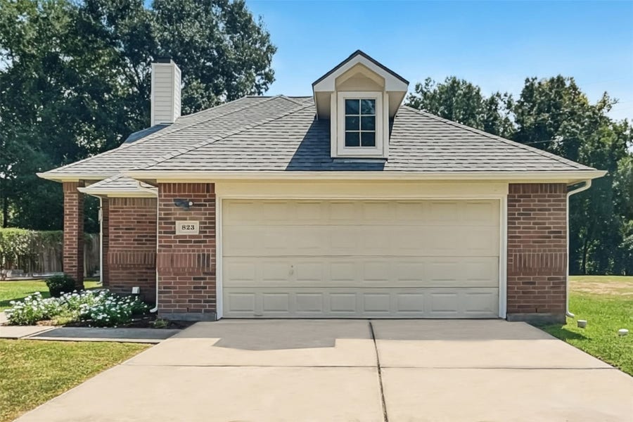 Property photo for 823 Windlass Way, Crosby, TX
