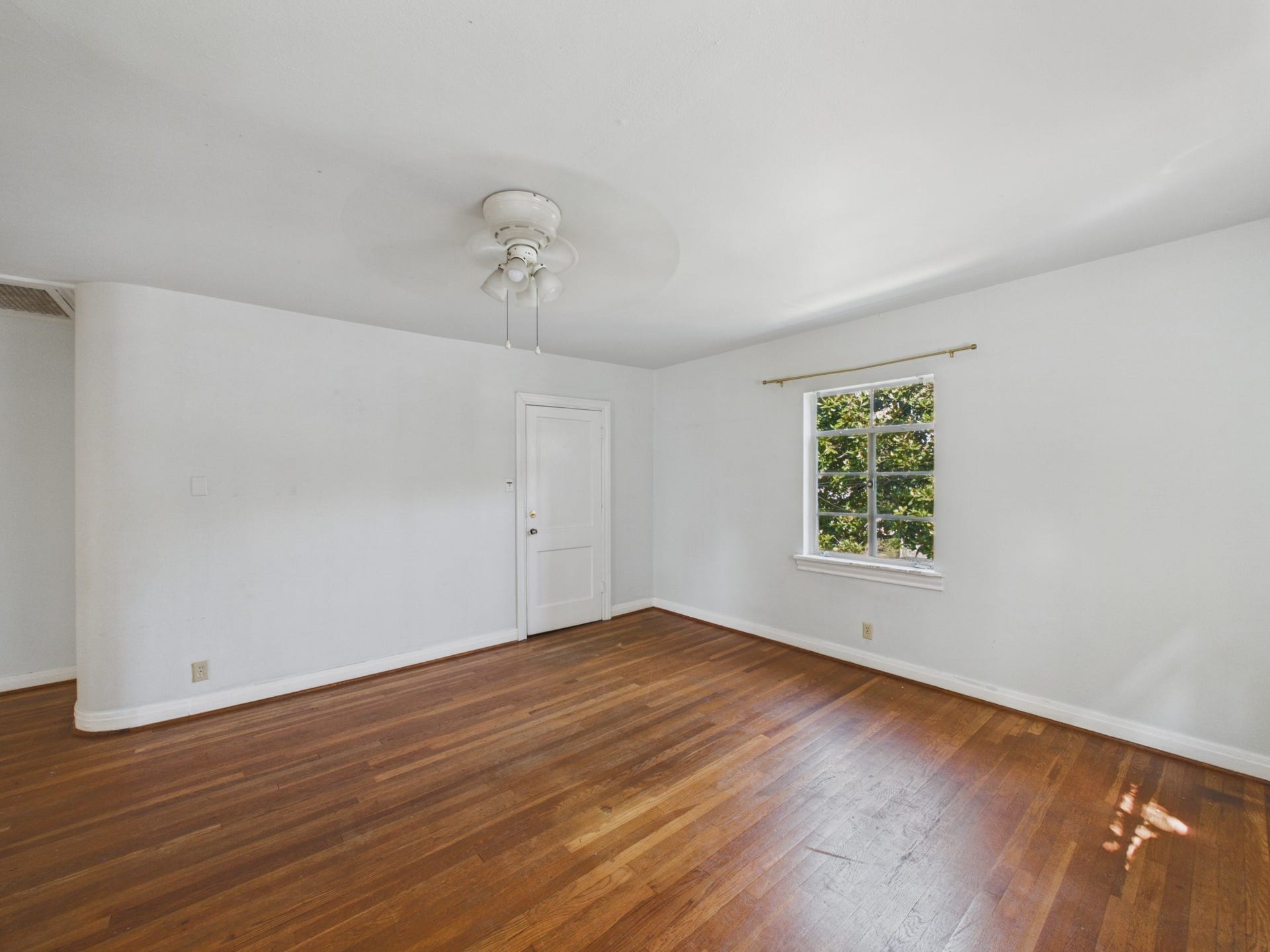 Second Floor Unit with Spacious Living Area