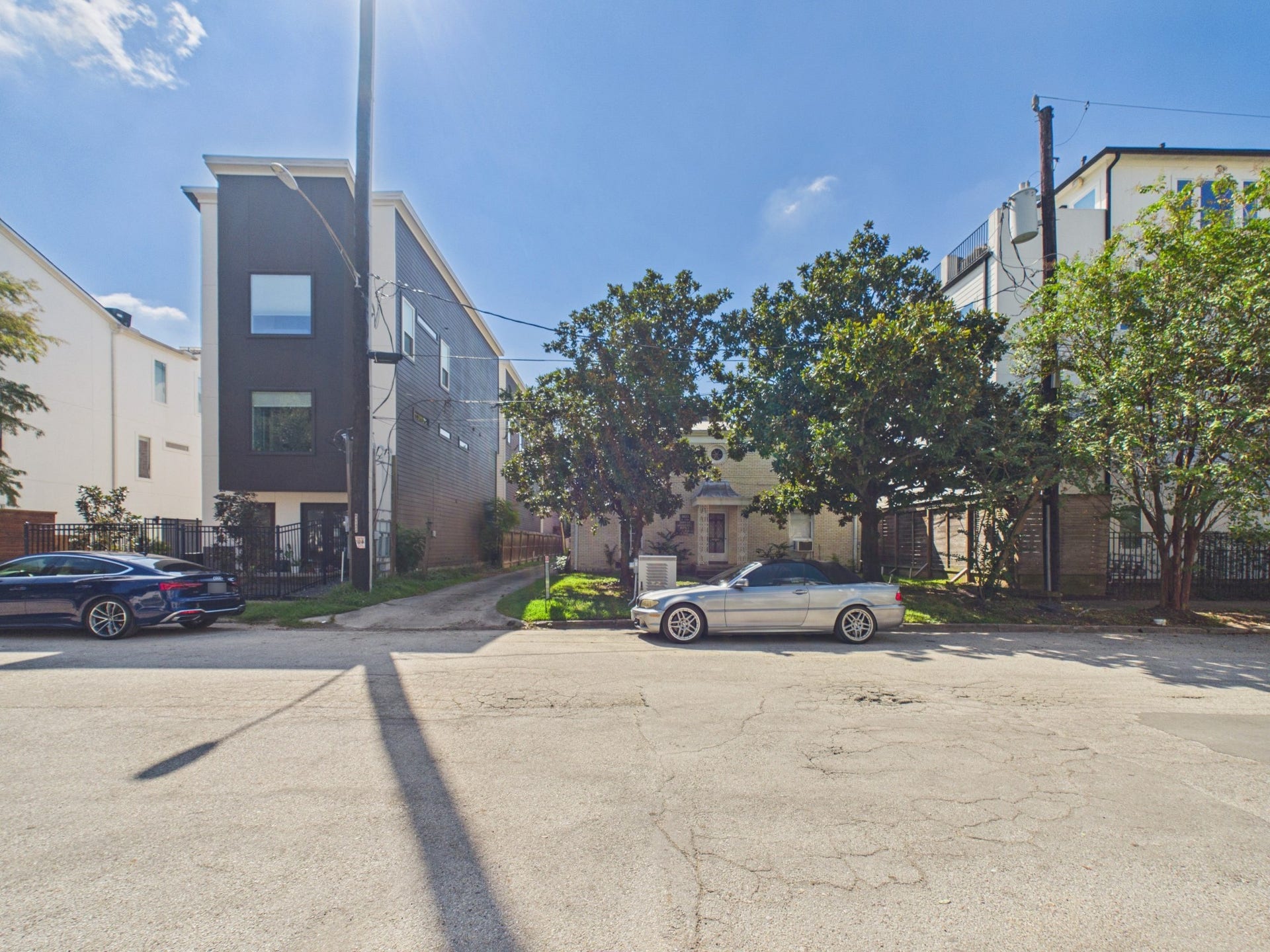 Surrounded by Luxury Homes