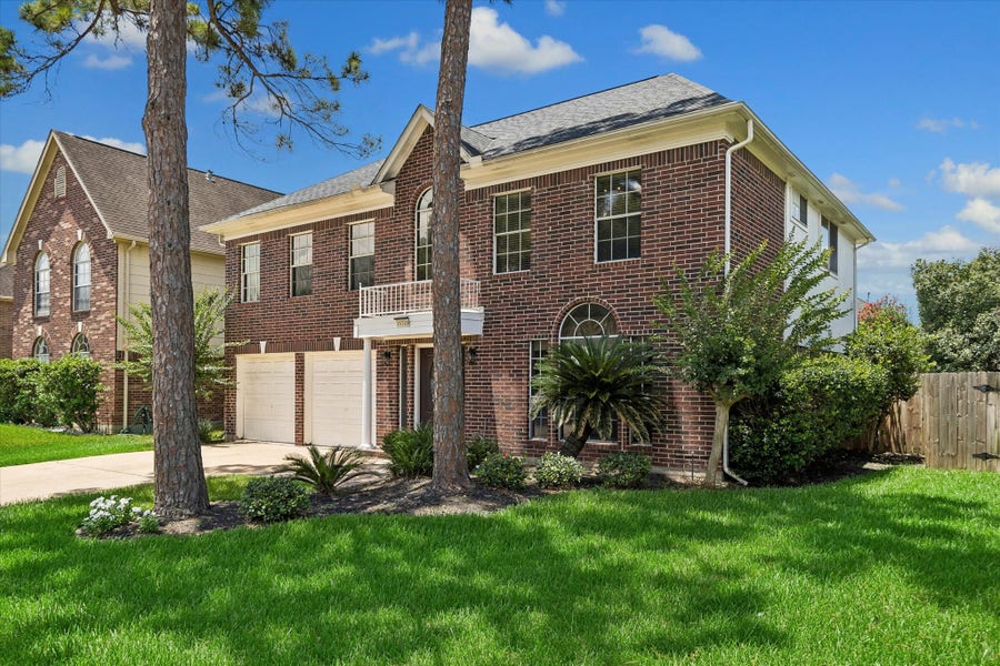 Property photo for 16326 Concord Falls Lane, Sugar Land, TX