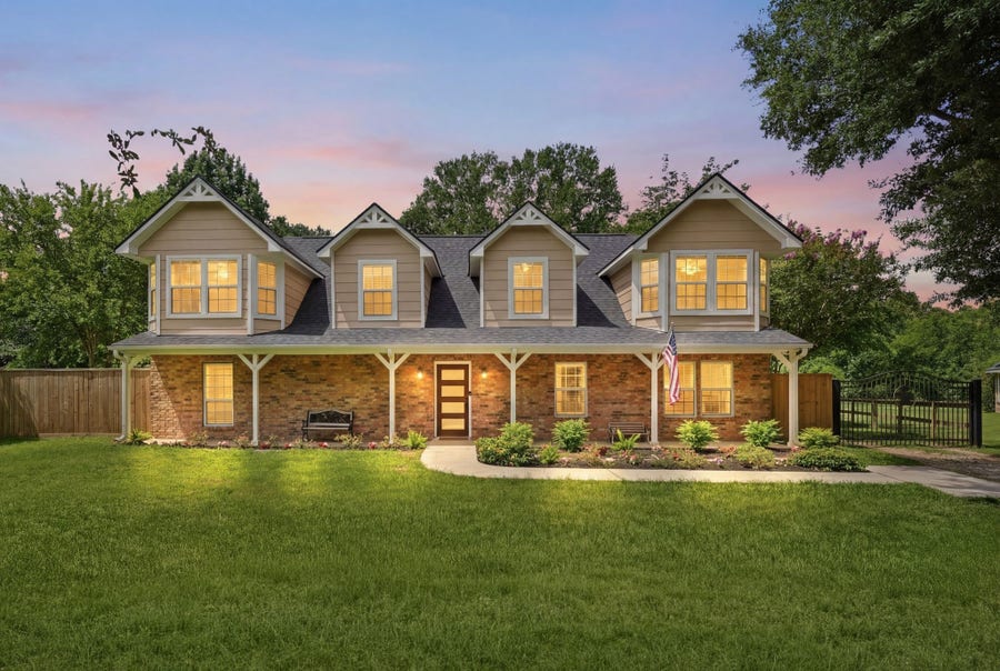 Property photo for 17123 Crooked Oak Drive, Cypress, TX