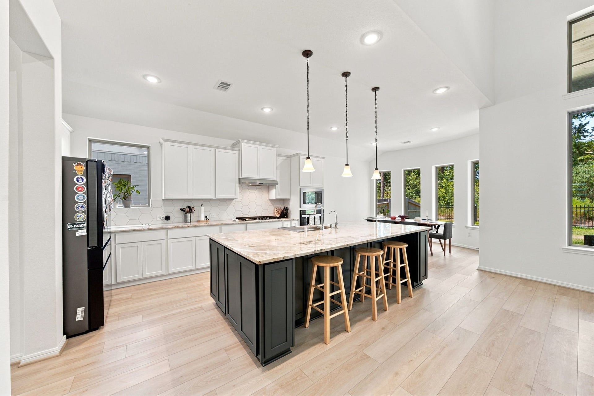 3308 Little Walnut Way, Conroe, TX 77385