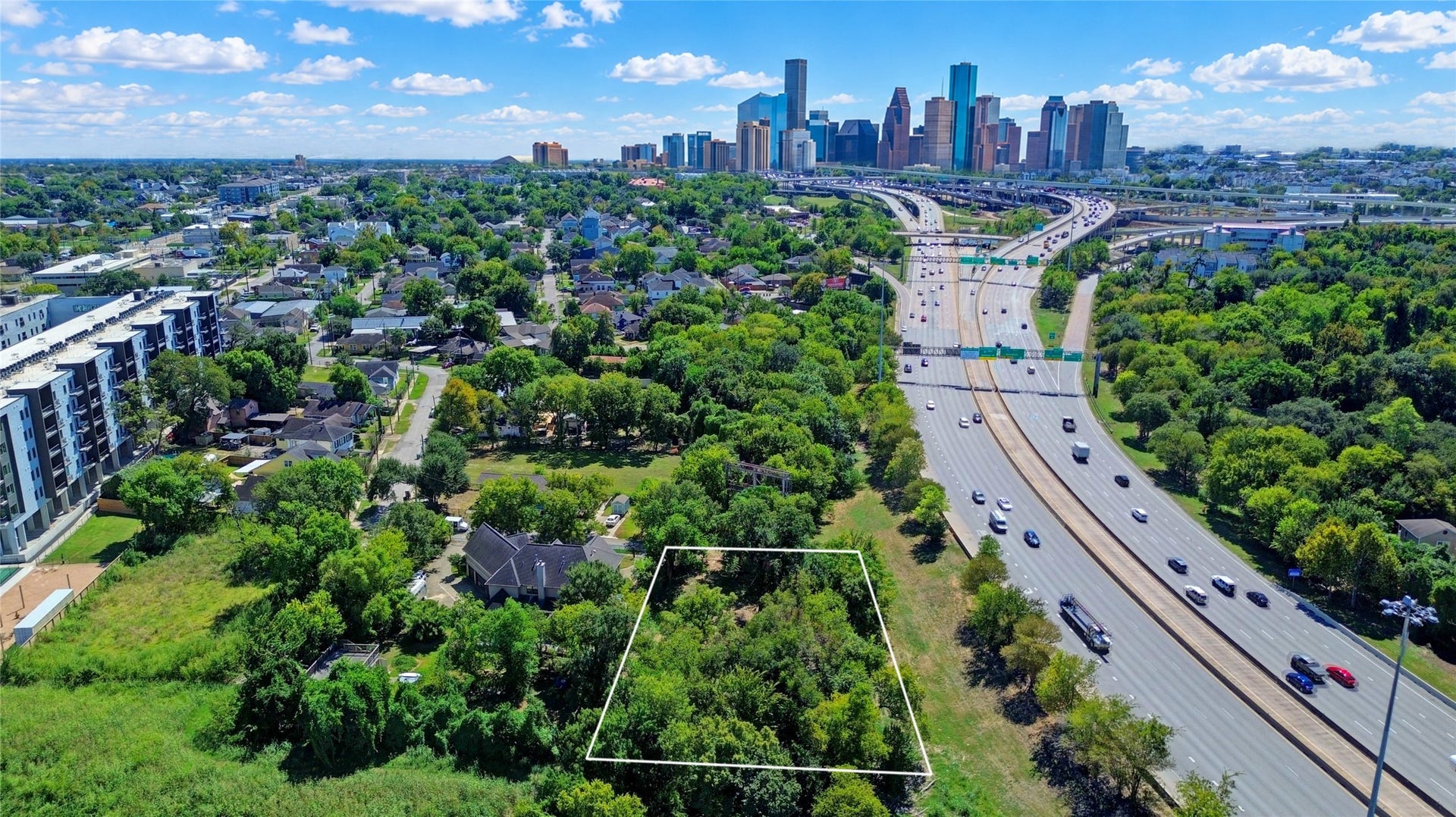 319 Embry Street, Houston, TX 77009 319 Embry Street, Houston, TX 77009