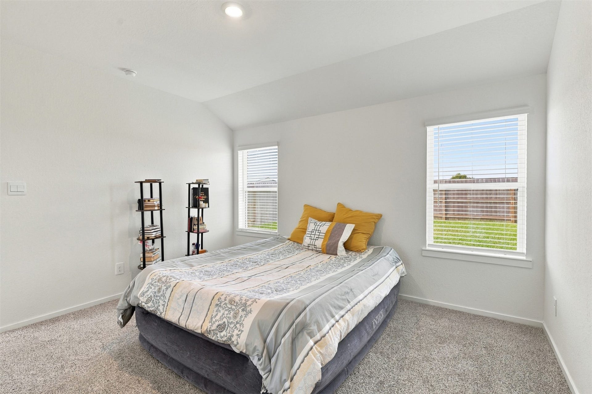 7902 Lavender Jade Drive, Rosharon, TX 77583 Primary Bedroom
