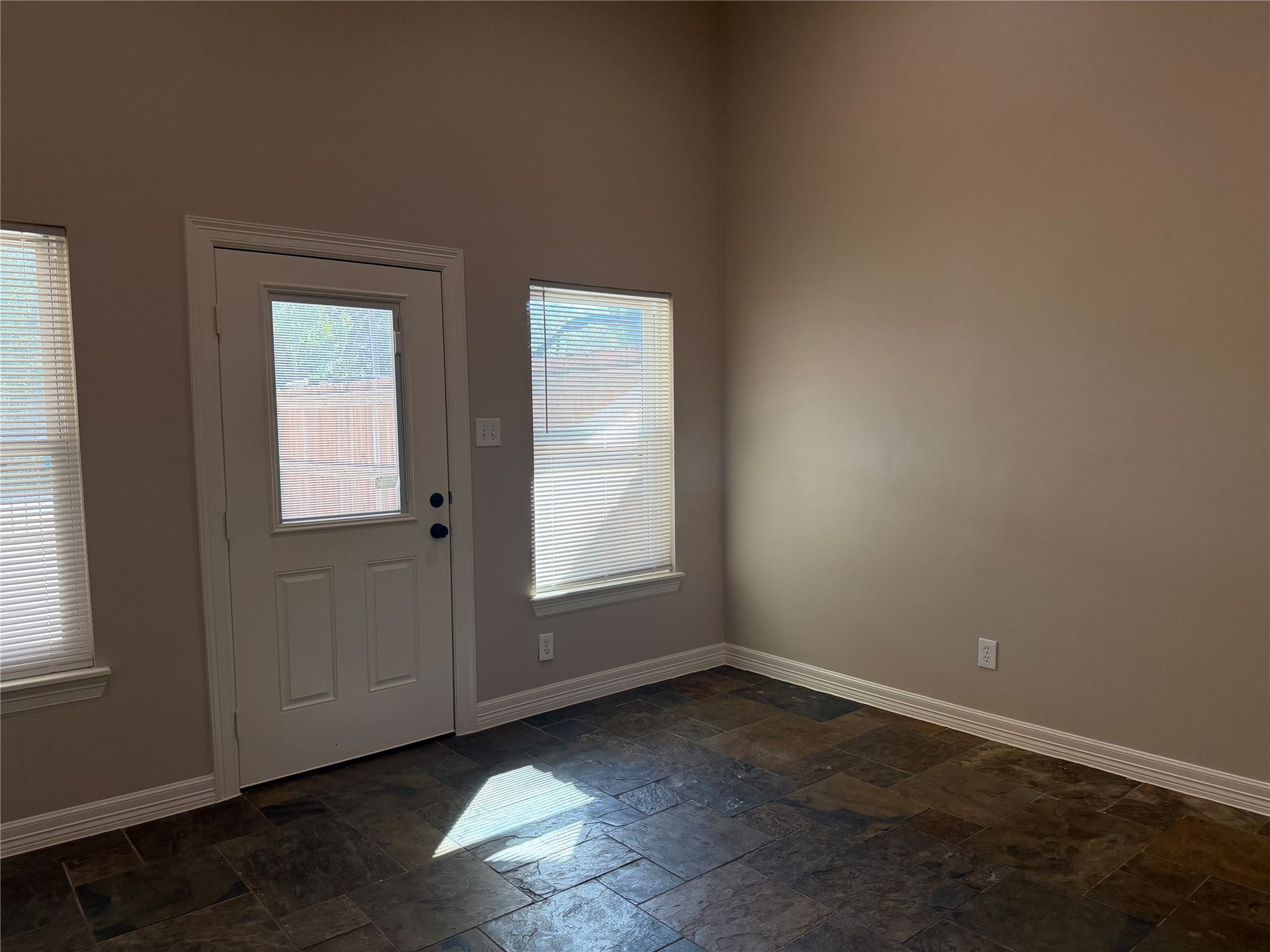 1014 Roxella Street, #B, Houston, TX 77076 1014 Roxella Street, #B, Houston, TX 77076