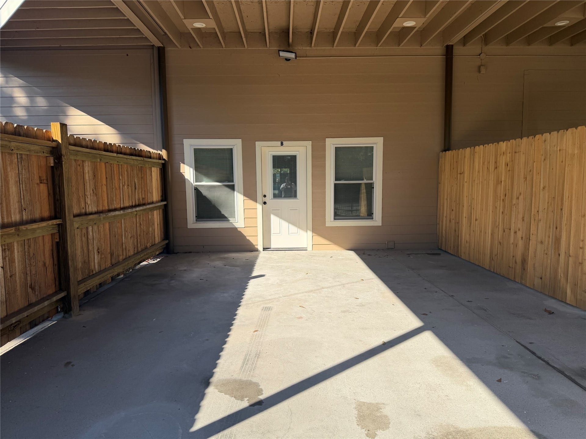 1014 Roxella Street, #B, Houston, TX 77076 1014 Roxella Street, #B, Houston, TX 77076