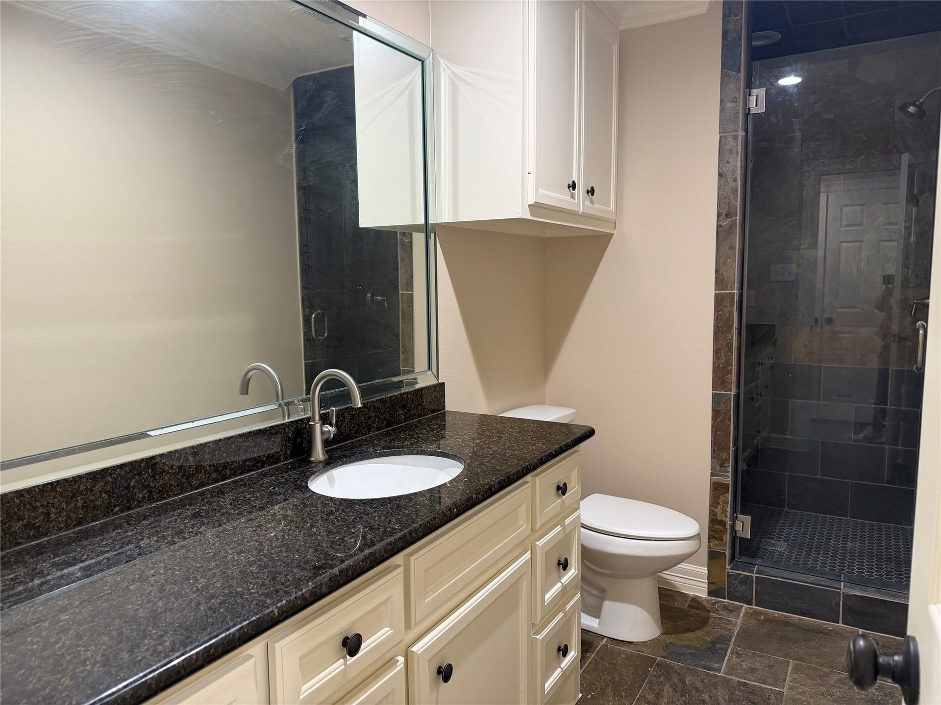 1014 Roxella Street, #B, Houston, TX 77076 1014 Roxella Street, #B, Houston, TX 77076