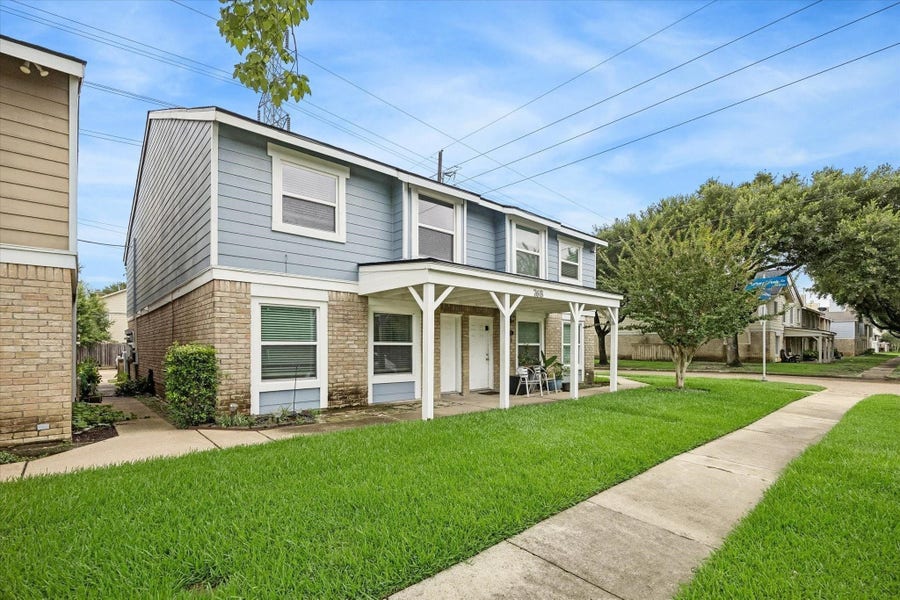 Property photo for 768 Memorial Mews Street, #4, Houston, TX