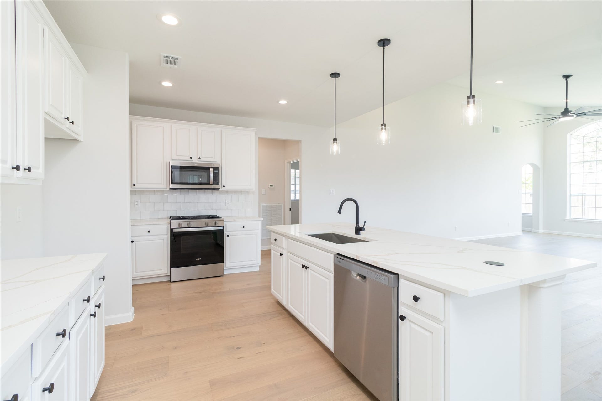 3115 Hickory Grove Lane, Pearland, TX 77584 3115 Hickory Grove Lane, Pearland, TX 77584