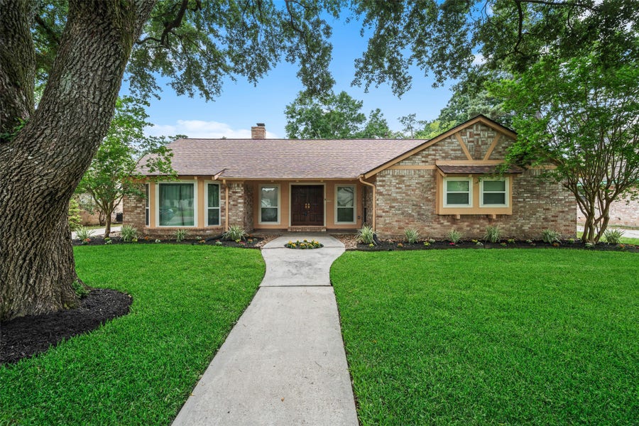 Property photo for 706 Enchanted River Drive, Spring, TX