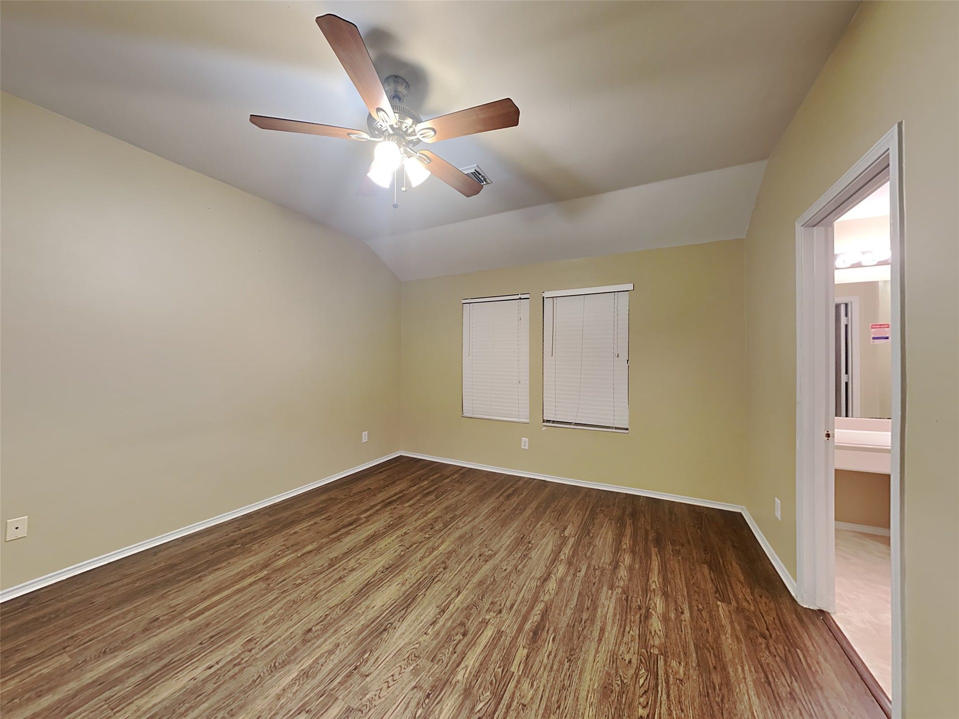 9310 Fillmont Lane, Houston, TX 77044 9310 Fillmont Lane, Houston, TX 77044