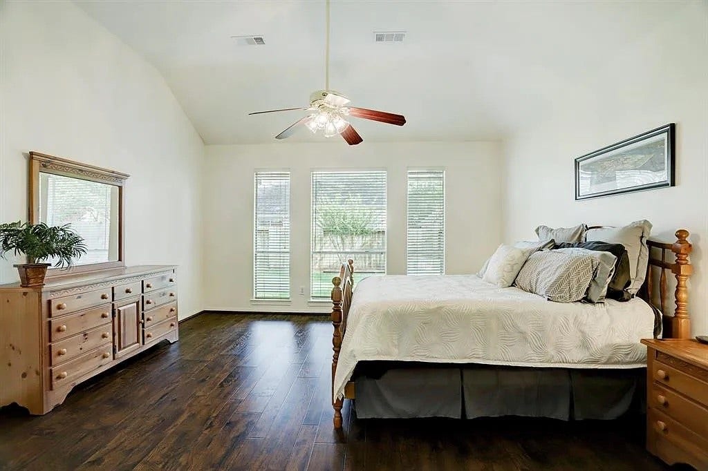 635 Presley Way, Sugar Land, TX 77479 635 Presley Way, Sugar Land, TX 77479