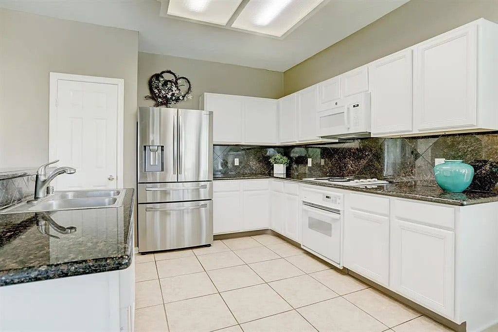 635 Presley Way, Sugar Land, TX 77479 635 Presley Way, Sugar Land, TX 77479