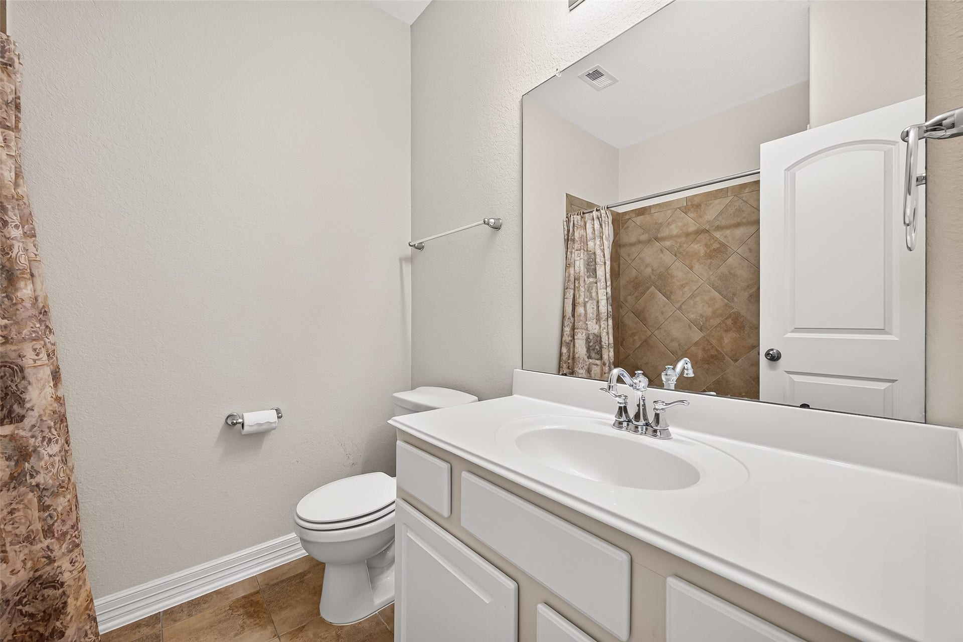 5703 Flagstone Pass Court, Sugar Land, TX 77479 5703 Flagstone Pass Court, Sugar Land, TX 77479
