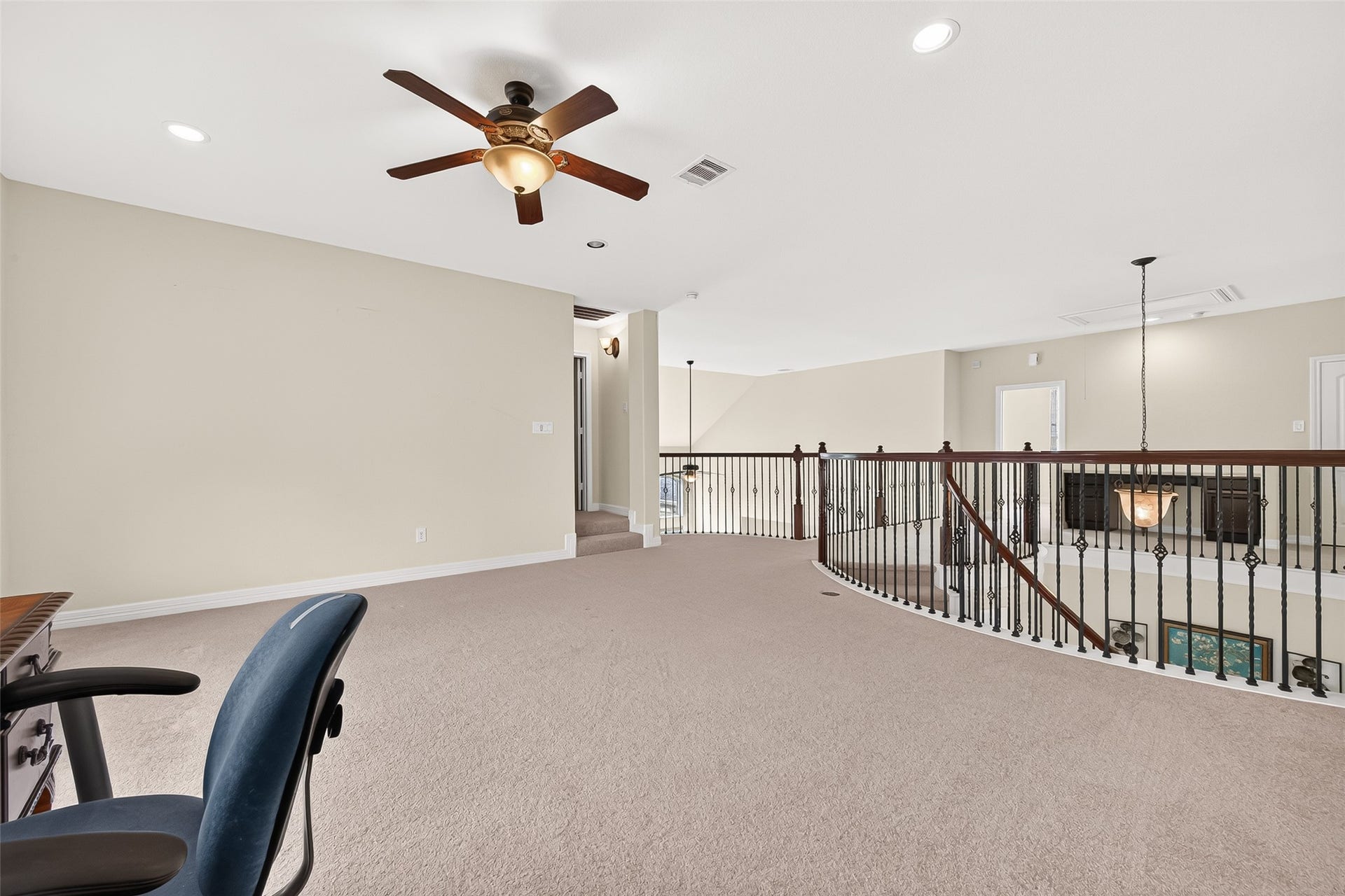 5703 Flagstone Pass Court, Sugar Land, TX 77479 5703 Flagstone Pass Court, Sugar Land, TX 77479