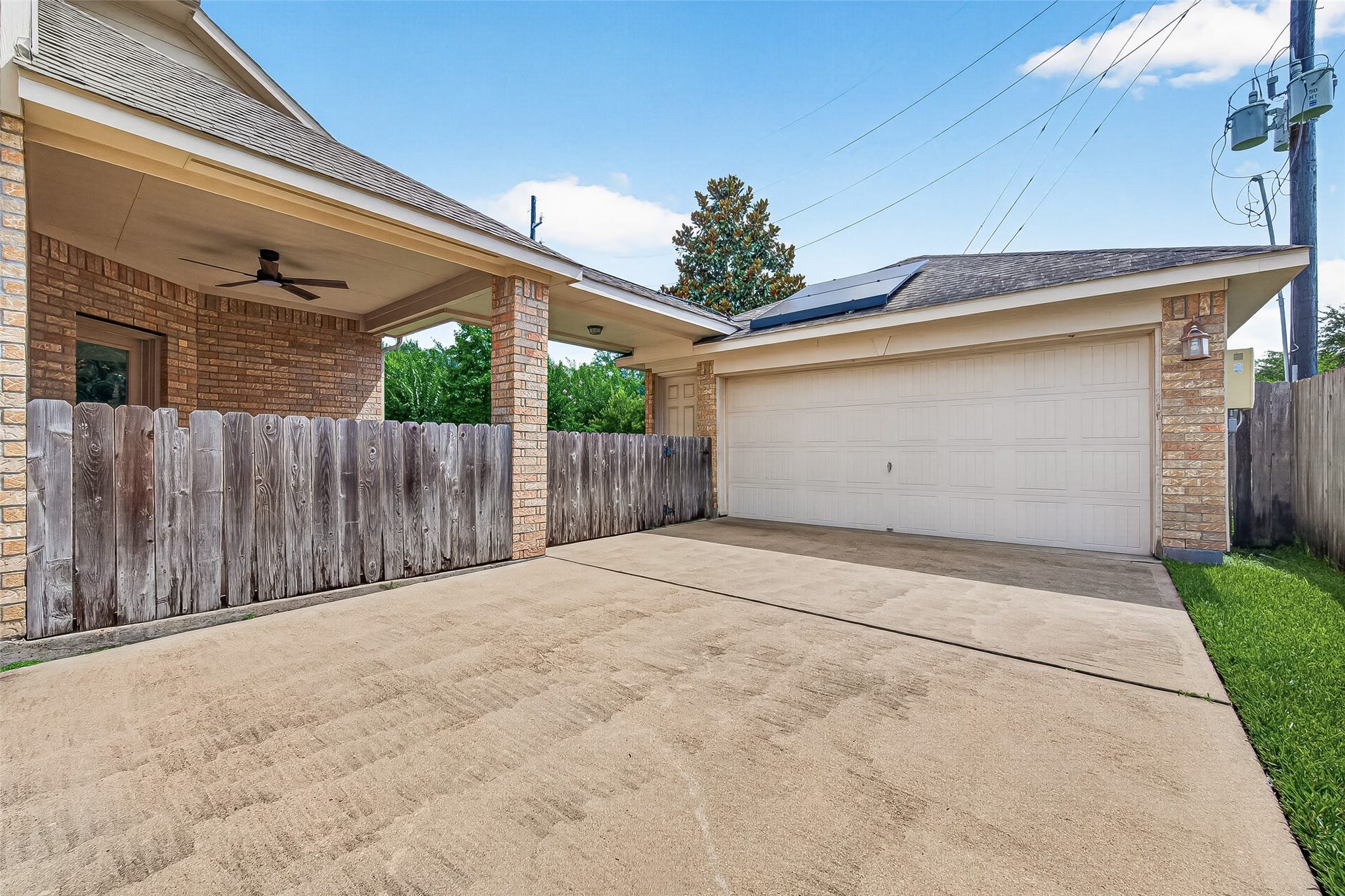 5703 Flagstone Pass Court, Sugar Land, TX 77479 5703 Flagstone Pass Court, Sugar Land, TX 77479