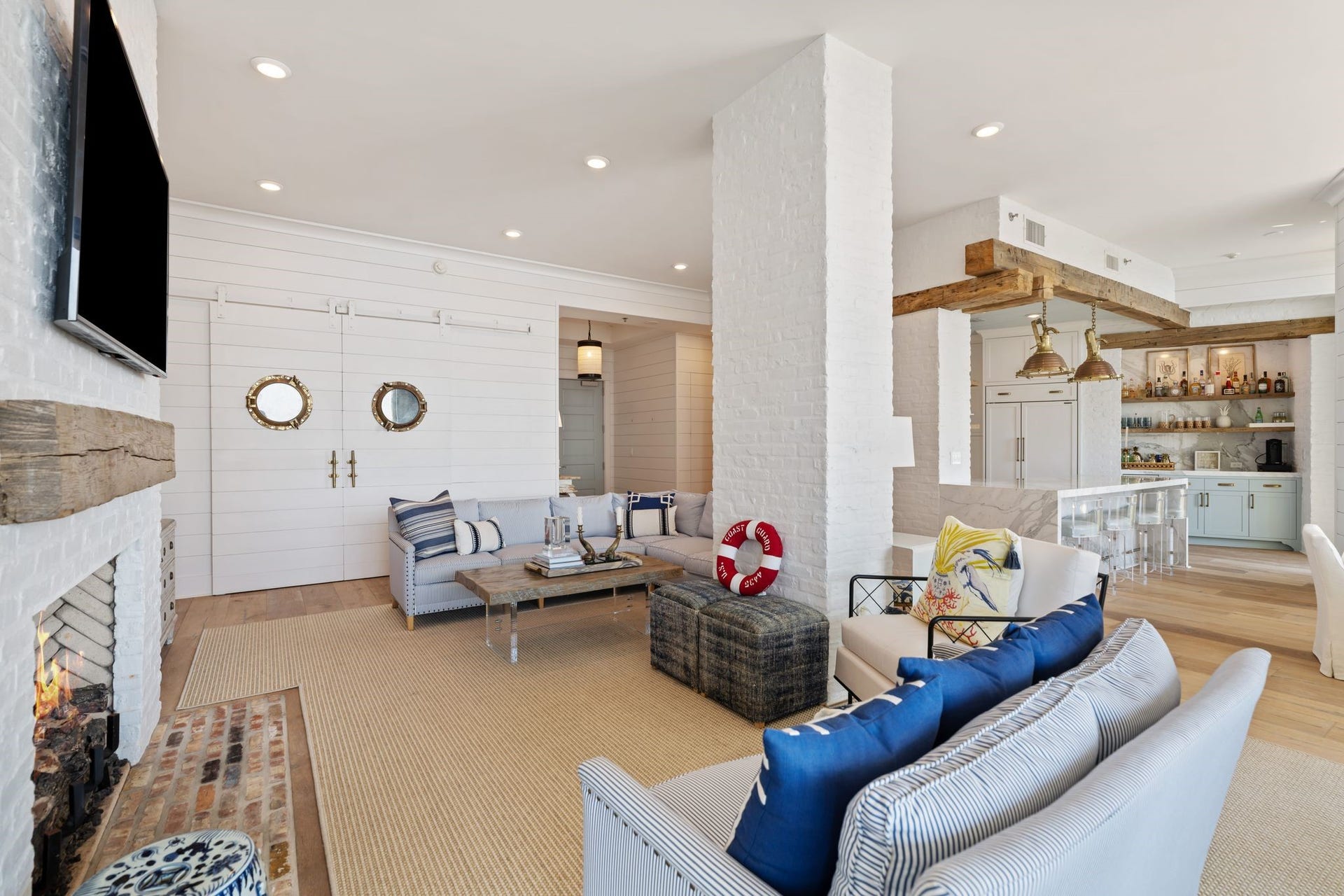 801 E Beach Drive, #TW2606, Galveston, TX 77550 801 E Beach Drive, #TW2606, Galveston, TX 77550