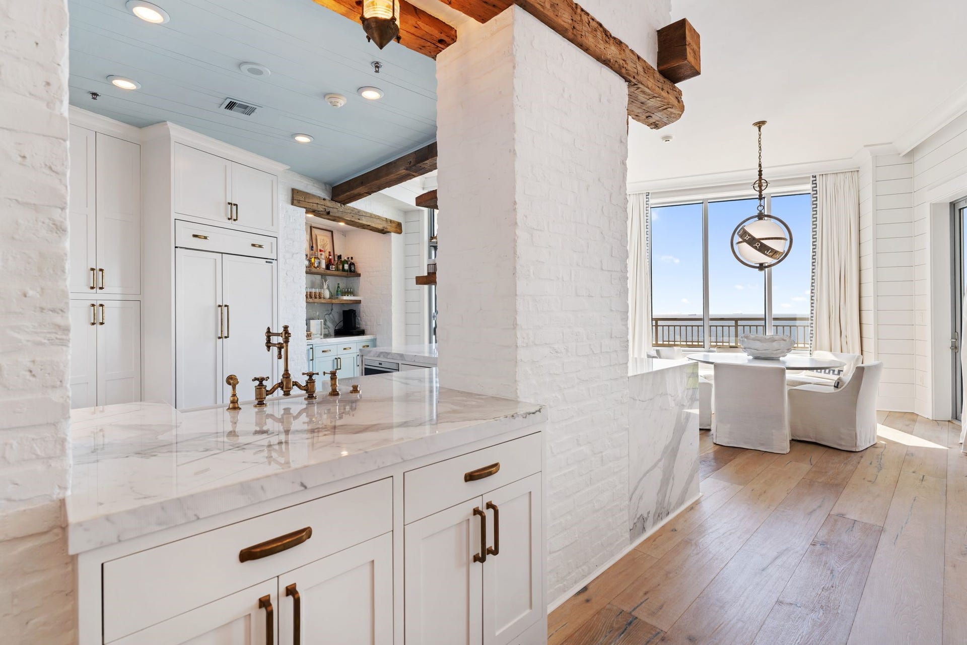 801 E Beach Drive, #TW2606, Galveston, TX 77550 801 E Beach Drive, #TW2606, Galveston, TX 77550